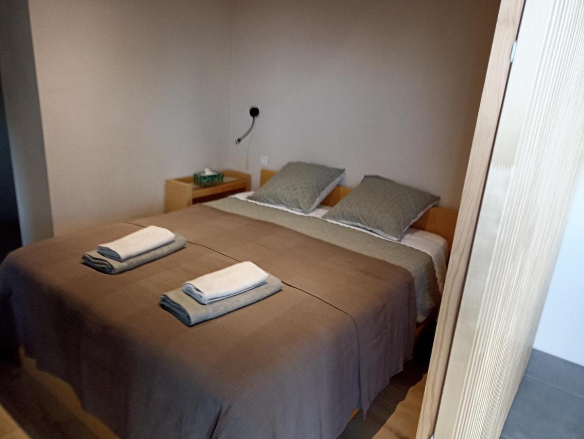 Pigeonnier De Sabaillan Bed & Breakfast Castelnau-d'Arbieu Bagian luar foto